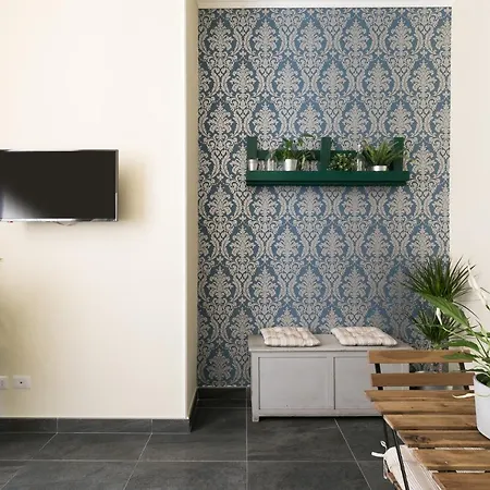 Tevere Apartment *